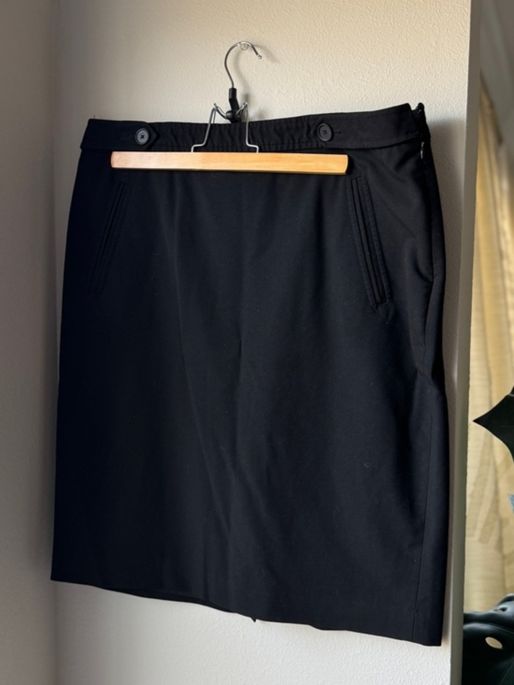 LOFT Black Women's Classic Straight Skirt